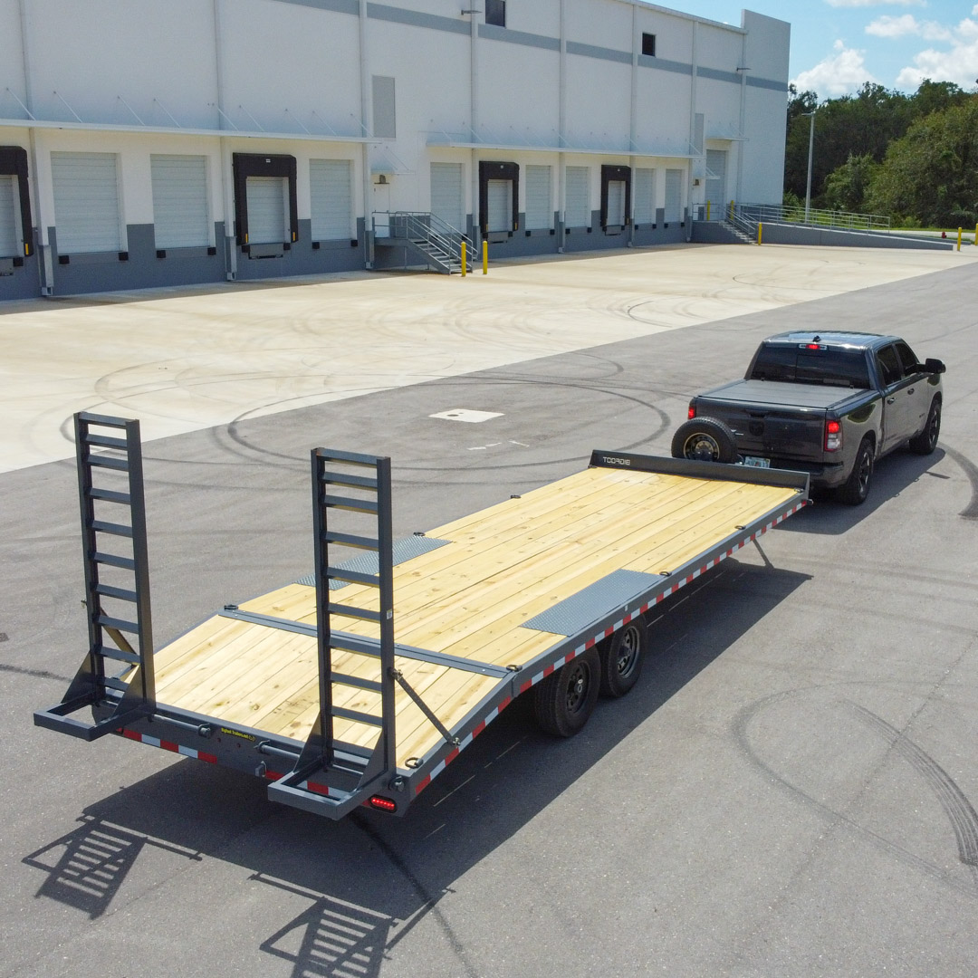 Premium quality deckover trailers available in Fort Myers FL & Raleigh, NC