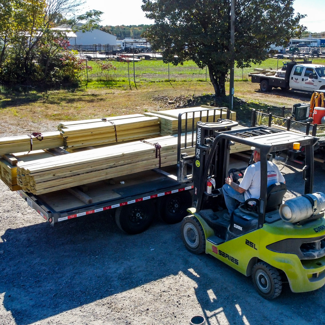 Heavy duty deckover trailers available in Norfolk, VA & Ashland, VA