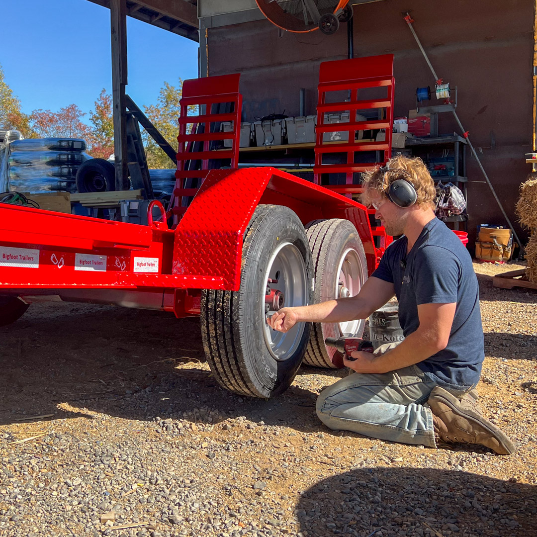 Equipment trailers for heavy duty hauling in Jonesboro, GA & Ocala, FL