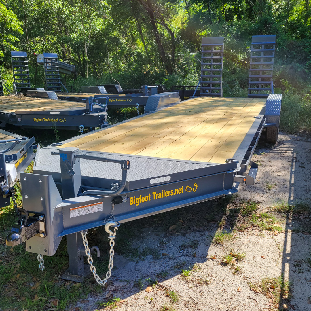 High quality deckover, equipment, utility and other trailers available in West Palm Beach FL