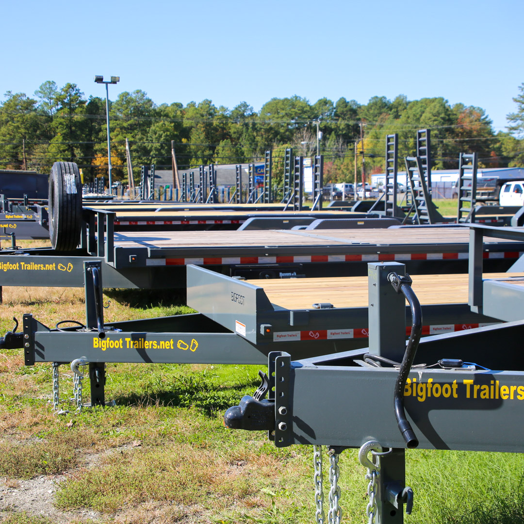 Newly manufactured tilt, equipment, deckover and other trailers in Baltimore, MD