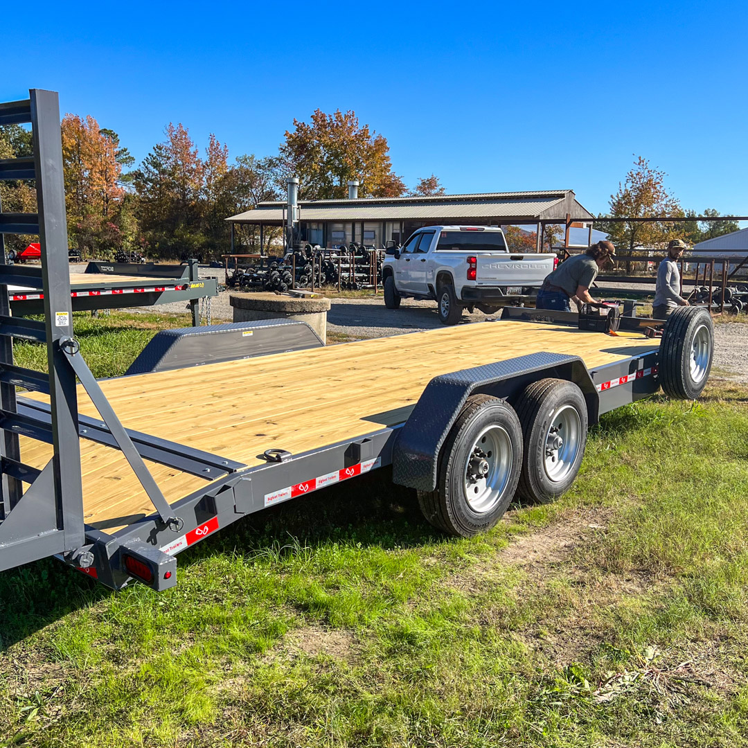 High quality deckover, equipment, utility and other trailers available in Philadelphia, PA