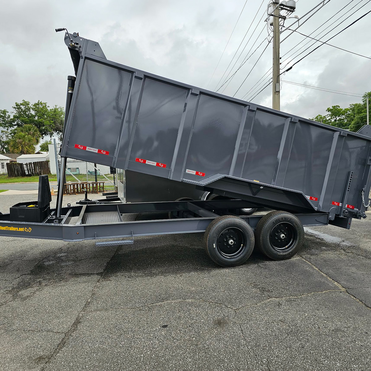 We sell custom built dump trailers in Jacksonville, FL